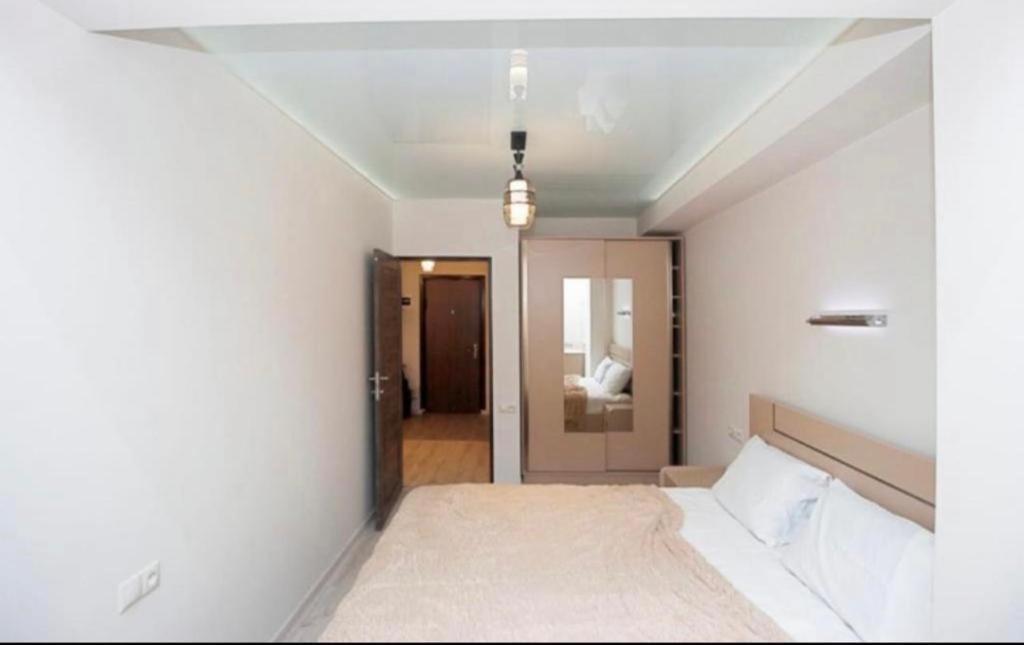Excellent Apartment In The Republic Square Pushkin 3 Jerevan Eksteriør bilde